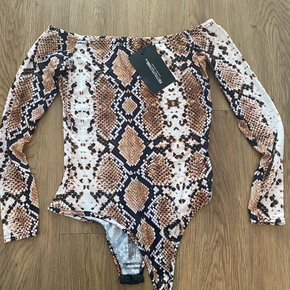 Prettylittlething Bodysuit